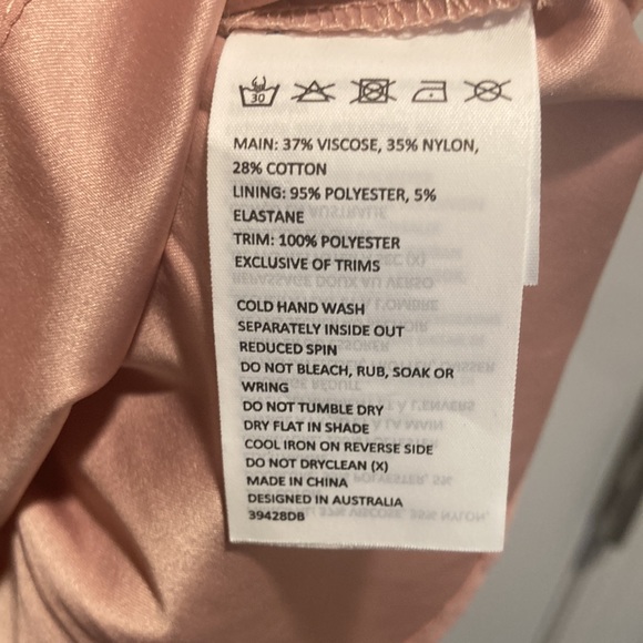 Bardot lace dress Size small - Picture 6 of 7